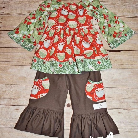 RARE! Lucy’s Attic Designs Handmade Hot Chocolate Outfit - Picture 4 of 7